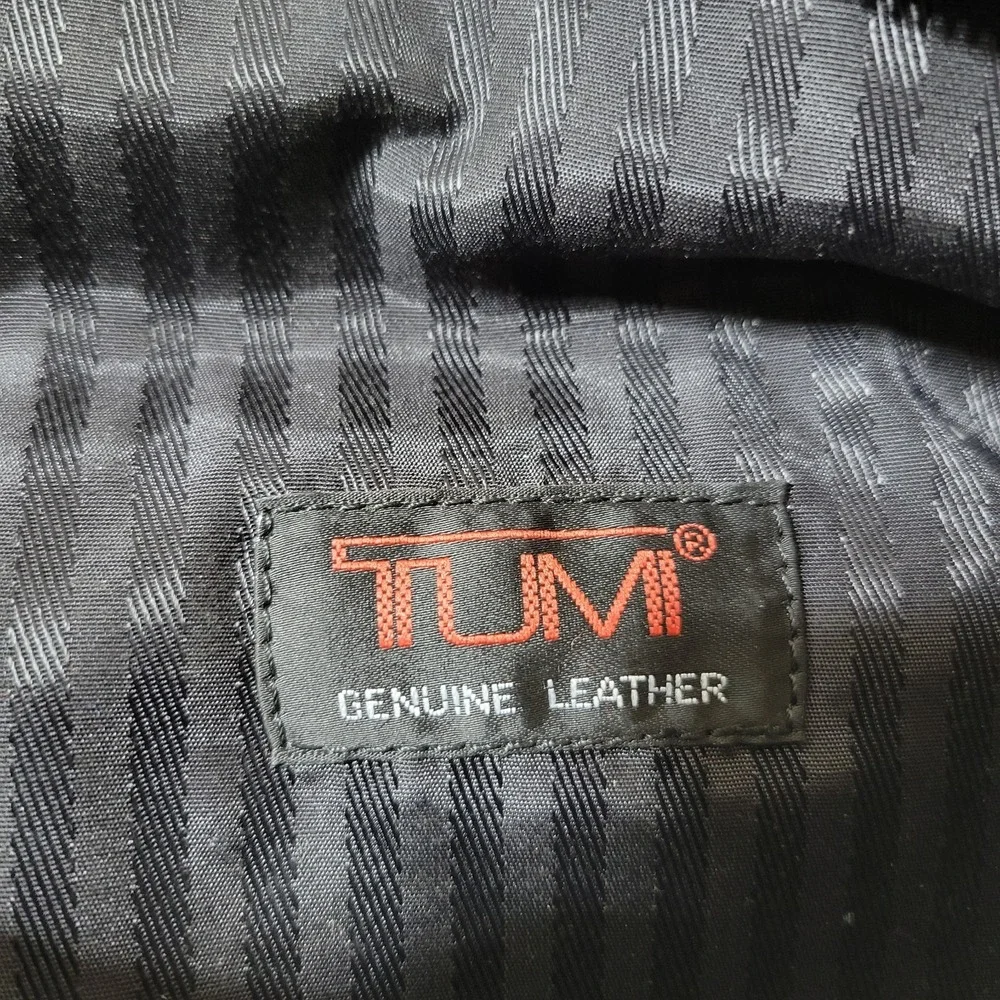 Vintage TUMI Black Genuine Leather Waist Belt Bag Fanny Pack Unisex